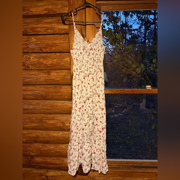 NWOT women’s maxi dress size medium - Picture 2 of 3